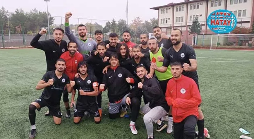 REYHANLISPOR ZİRVE YOLUNDA EMİN ADIMLARLA