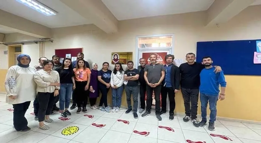 Rumeysa öğretmenin adı kütüphaneye verildi