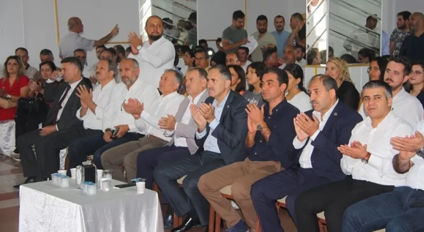 SAĞLIK-SEN’DE YENİ BAŞKAN TEKGÜZEL