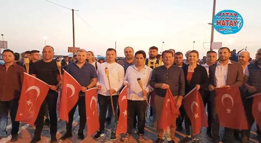 SAMANDAĞ HALKI CUMHURİYETE SAHİP ÇIKTI