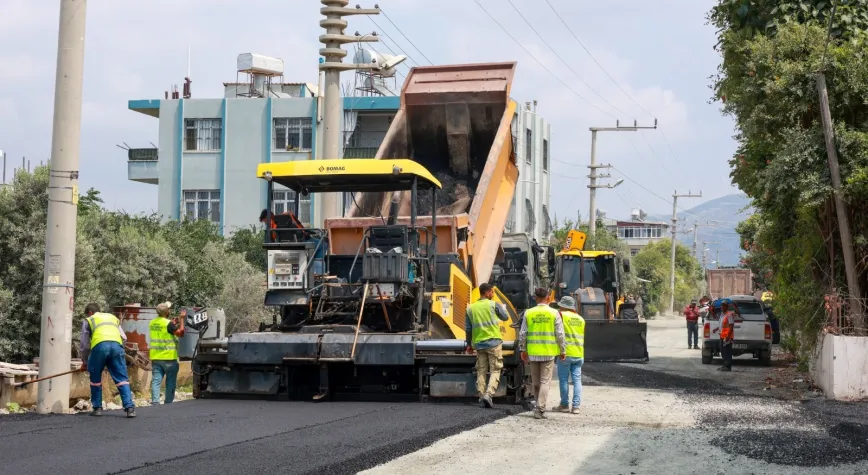 Samandağ Yenimahalle’de Yollar Yenileniyor