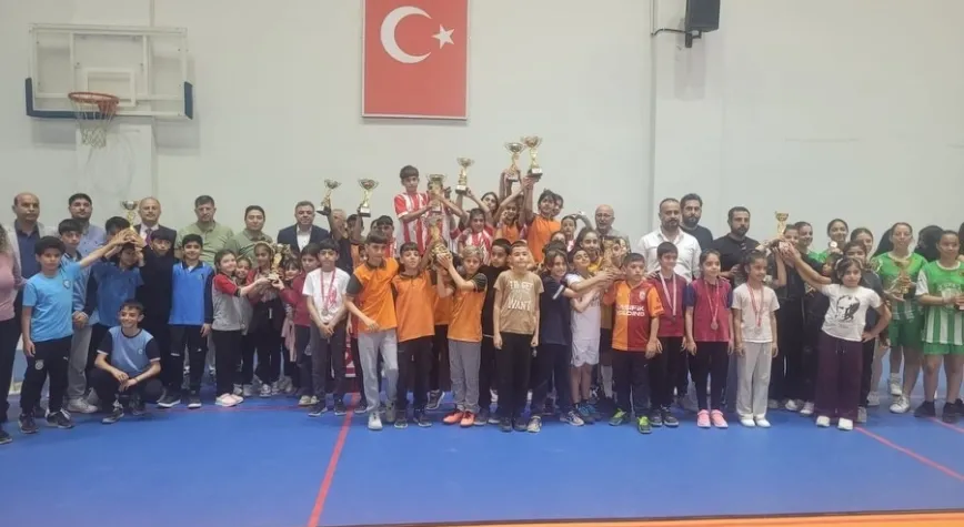 Samandağ’da 23 Nisan Kros Yarışları Büyük Coşkuyla Tamamlandı