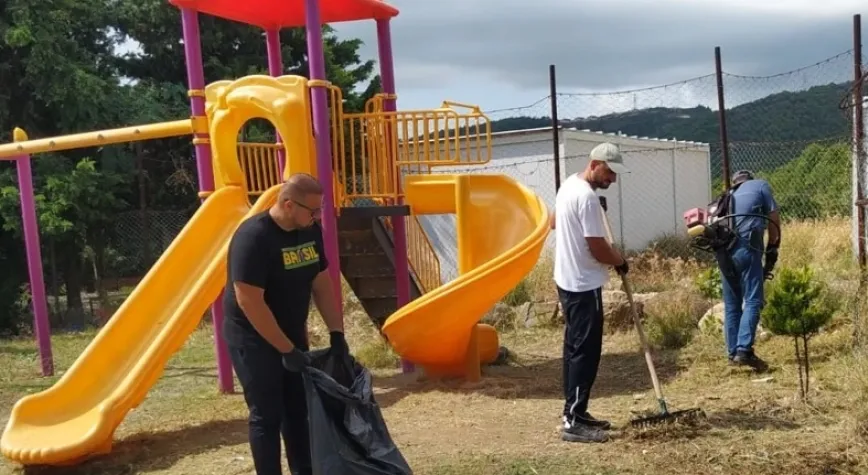 SAMANDAĞ’DA PARKLAR GÜZELLEŞİYOR
