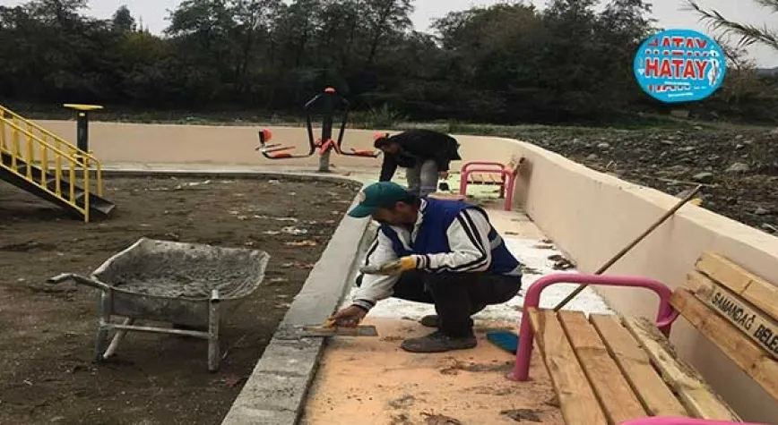 SAMANDAĞ’DA PARKLARDA GENEL TEMİZLİK ÇALIŞMASI