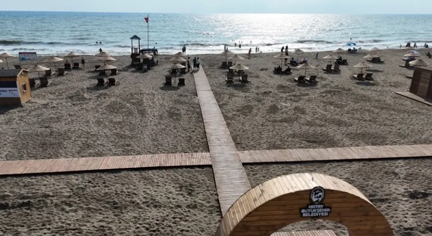 SAMANDAĞ’DA YENİ PLAJ VATANDAŞIN HİZMETİNDE