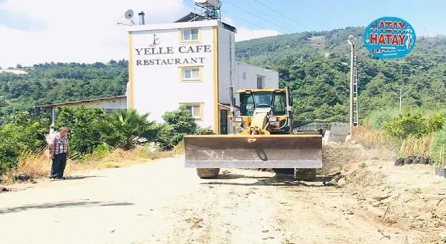 SAMANDAĞ’DA YOL BAKIM VE ONARIM ÇALIŞMALARI