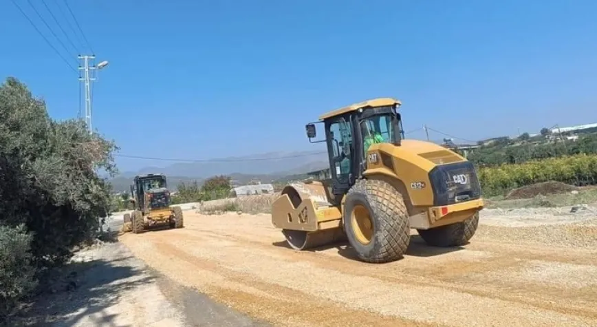 SAMANDAĞ’DA YOLLAR YENİLENİYOR