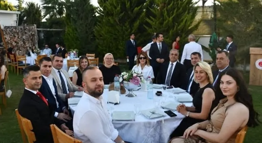 Savcı Ve Hakimler İçin Veda Yemeği