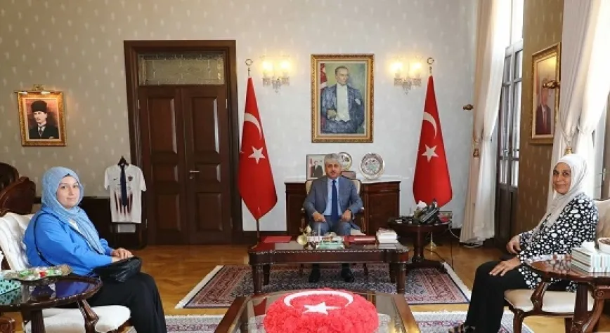 Şehidimizin Ablasını Makamında Ağırladı