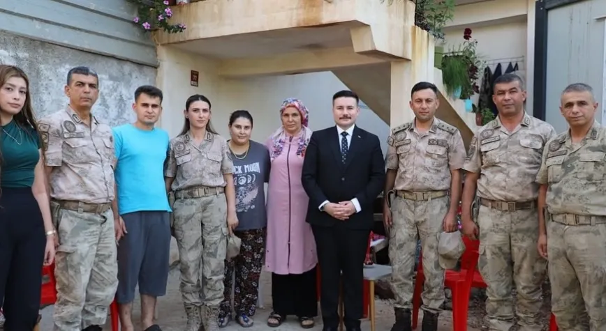 ŞEHİT AİLESİNE ZİYARET