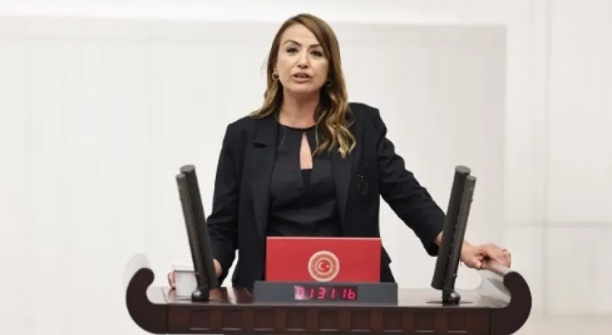 ŞEHRİMİZİ YENİDEN İNŞA EDECEĞİZ DERKEN MAHALLELERİMİZİ YAŞANMAZ HALE GETİRİYORSUNUZ