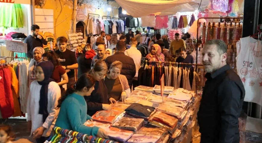 Semerciler Çarşısı’nda Bayram Hareketliliği Esnafın Yüzünü Güldürdü