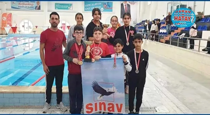 SINAV KOLEJİ MADALYALARI TOPLADI