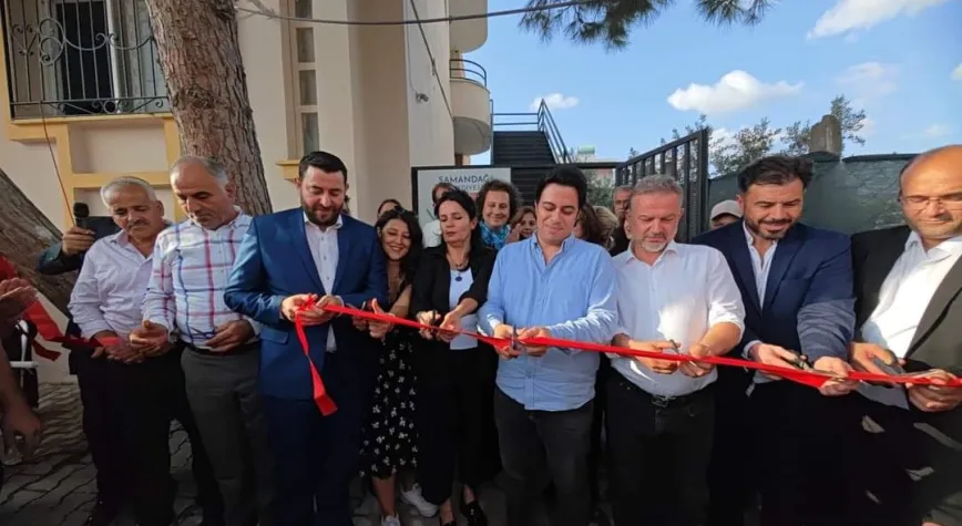 SİYASETİN ÖTESİNDE BİR DAYANIŞMA SERGİLENDİ
