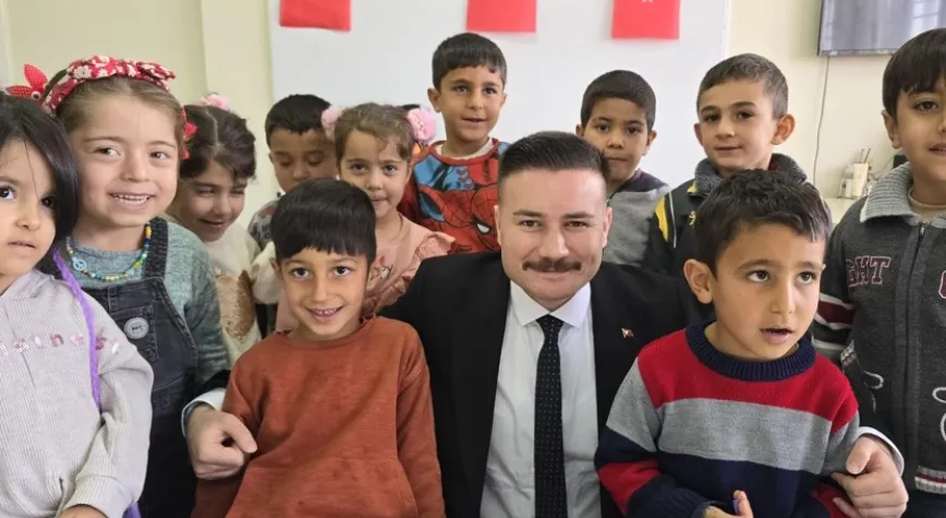 SİZLER ÜLKEMİZİN GELECEĞİSİNİZ