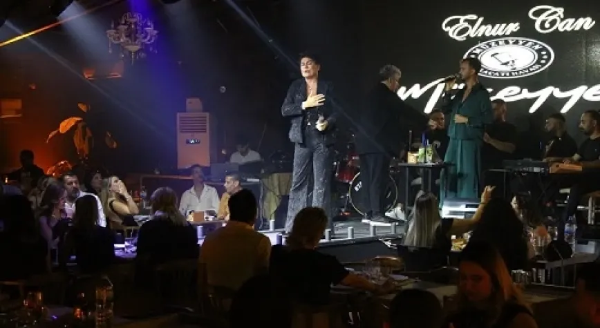 Solist Elnur Can Gazino Müzeyyen'de Sahne Almaya Başladı