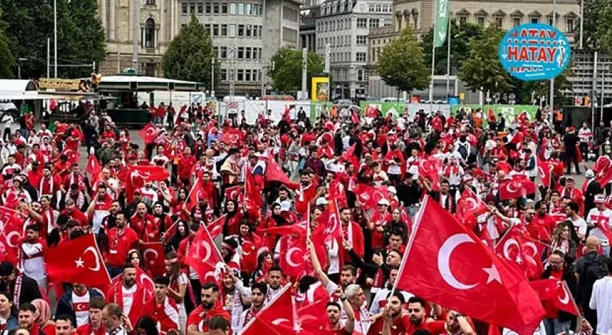 Taraftarlarımız stadyuma hep birlikte yürüdü