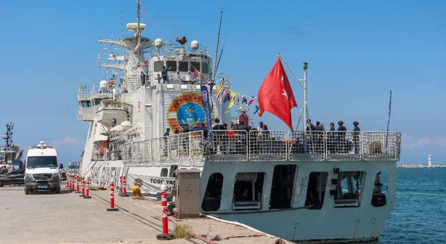 TCG Karpaz ve TCSG Yaşam Gemileri İskenderun’da Ziyarete Açıldı