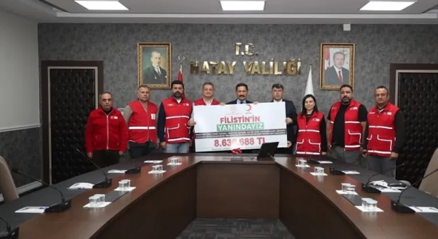 Temsili çek Kızılay’a teslim edildi