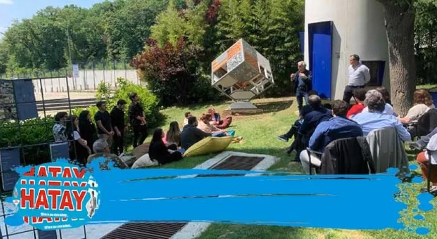THE CUBE ENSTELASYONU ZİYARETE AÇILDI