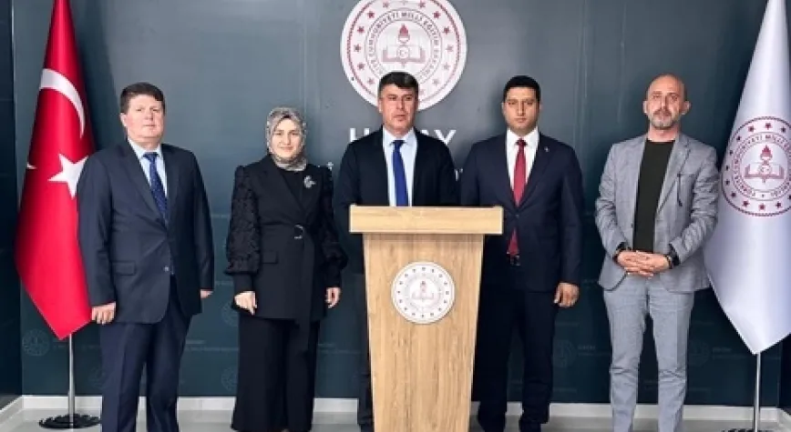 TÜRDEM Okullara Dikilecek 5 Bin Narenciye Fidesi Bağışladı
