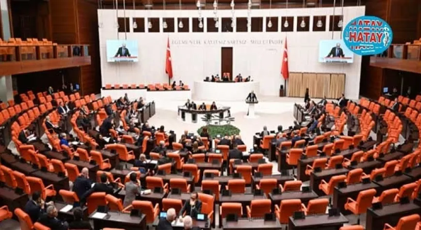 TÜRK ASKERİNİN ADEN KÖRFEZİ'NDEKİ GÖREV SÜRESİ UZATILDI