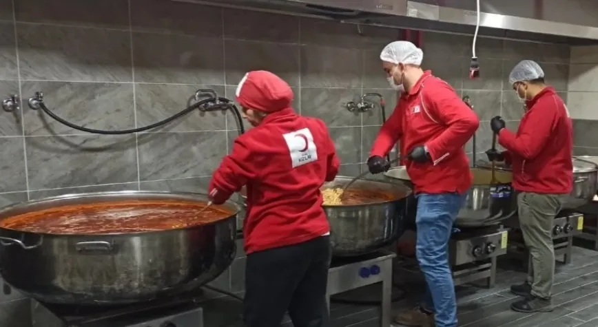 Türk Kızılay Şubesinde Ramazan Hareketliliği