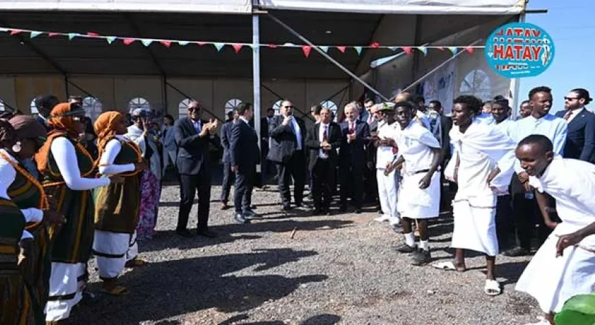 TÜRKİYE'NİN İNŞA ETTİĞİ CİBUTİ DOSTLUK BARAJI AÇILDI