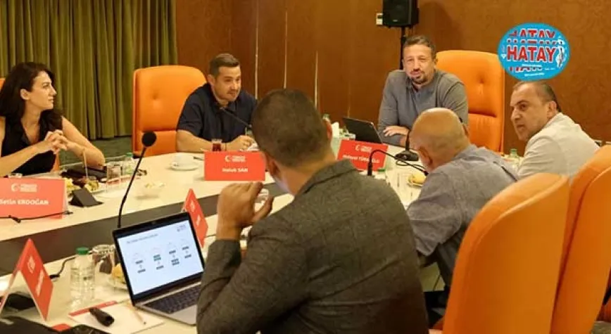 Türkoğlu, Türkiye Sigorta Basketbol Süper Ligi Temsilcileriyle Buluştu