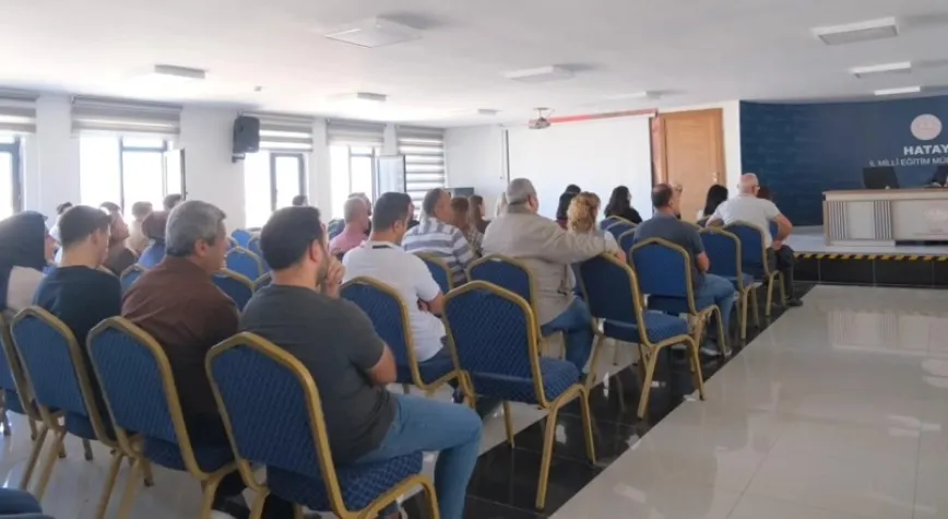 Tüysüz personeli ile bir araya geldi