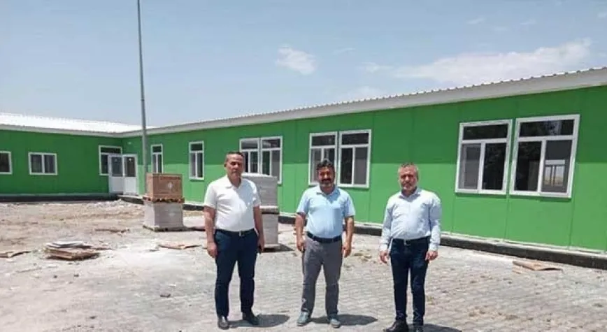 Üçtepe ilkokulunun  Bina inşaatını incelediler