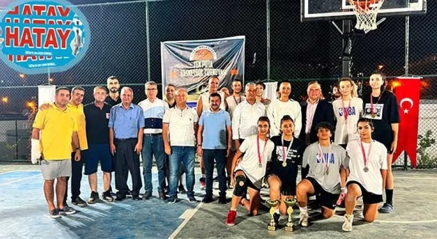 UĞUR KOLEJİ 1 ŞAMPİYON