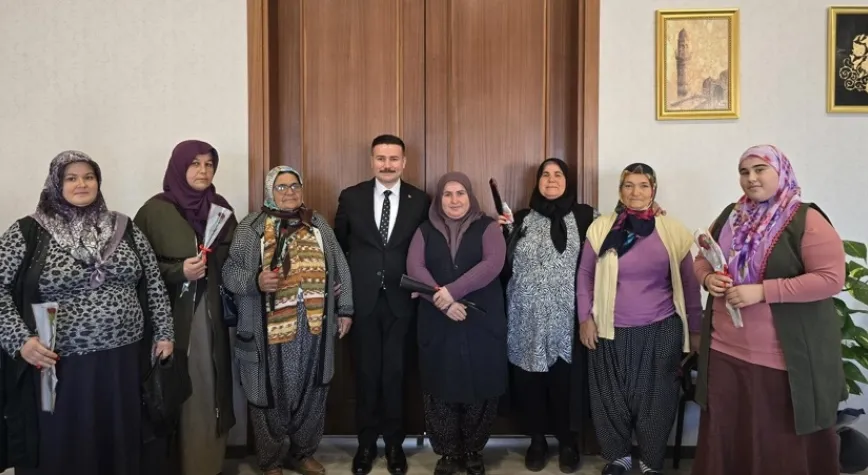 Ümit Kapısı Yine Doldu, Taştı