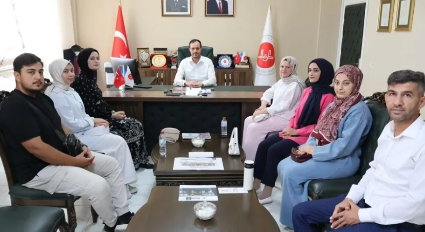 Üniversite Öğrencileri Göreve Başladı