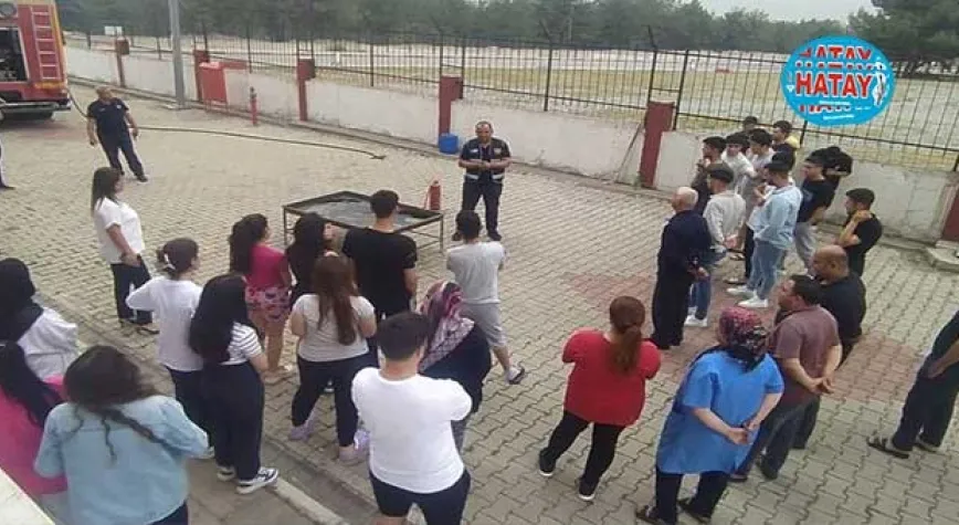 ÜNİVERSİTE ÖĞRENCİLERİNE YANGIN EĞİTİMİ
