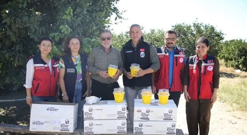 Üreticilere Sinek Tuzağı Desteği Verildi