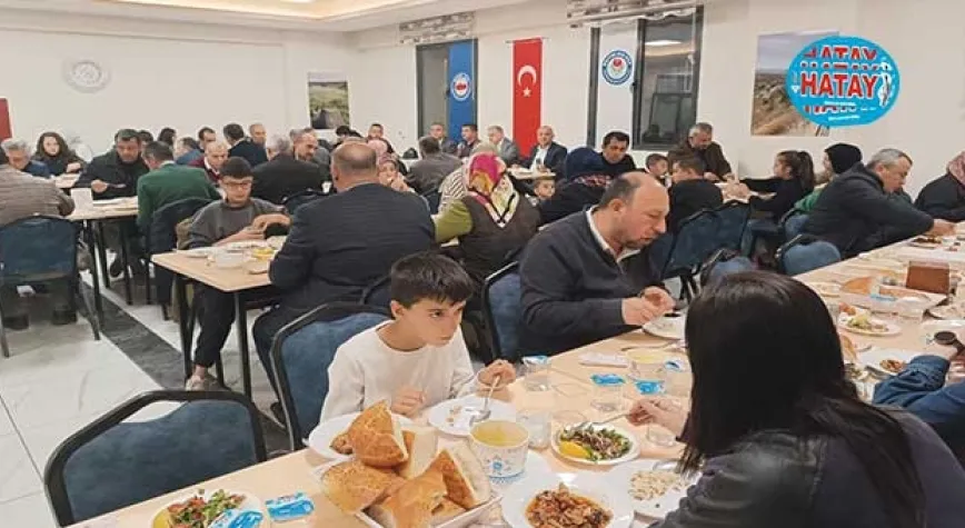 ÜYELER TOPLANTIDA BİR ARAYA GELDİ