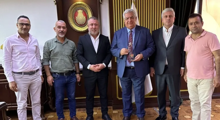 ÜYSEN'E TEŞEKKÜR PLAKETİ
