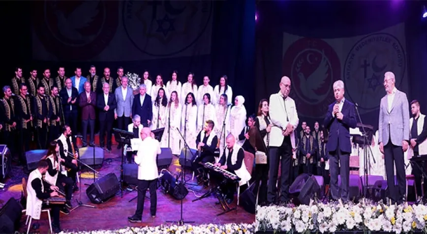 Vali Doğan, Medeniyetler Korosunun Konserine Katıldı