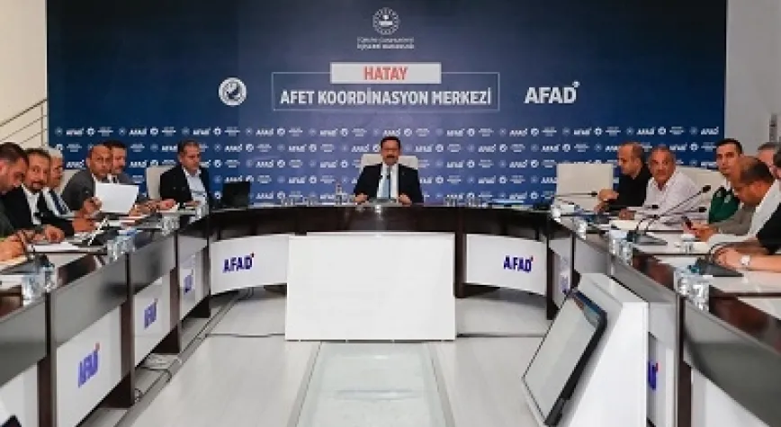 VALİ MASATLI BAŞKANLIĞINDA DEĞERLENDİRME TOPLANTISI 