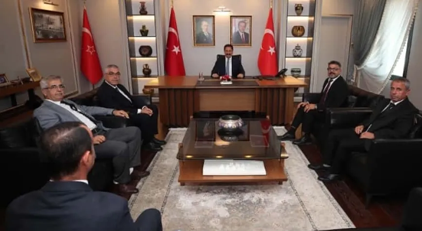 Vali Masatlı Konuklarını Ağırladı