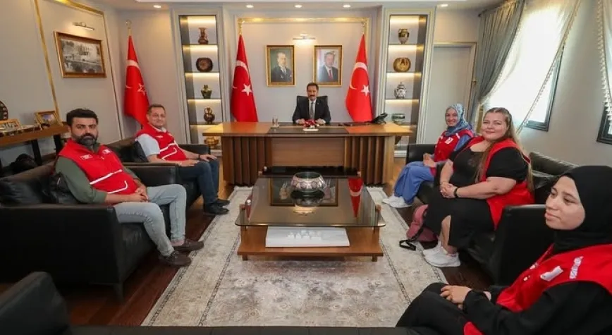 VALİ MASATLI MİSAFİRLERİNİ AĞIRLADI