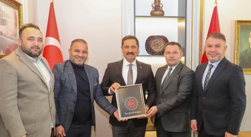 Vali Masatlı Misafirlerini Makamında Ağırladı