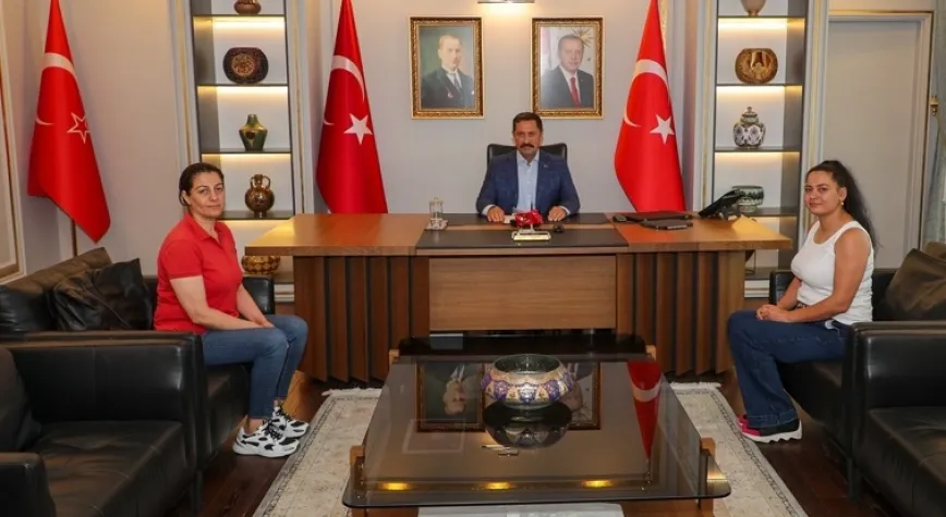 Vali Masatlı, şehit eşi ve kızını ağırladı