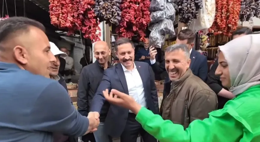 Vali Mustafa Masatlı'dan Uzun Çarşıya Bayram Ziyareti