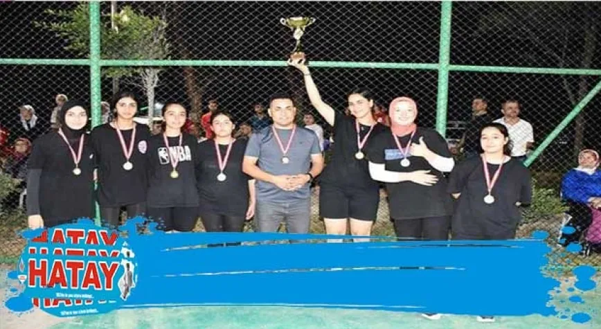  Voleybol Turnuvasında şampiyon Yıldızlar takımı oldu