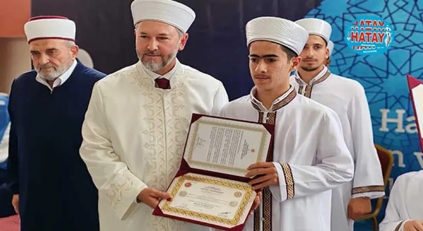 Yayladağı’nda Hafızlık İcazet Merasimi Gerçekleştirildi