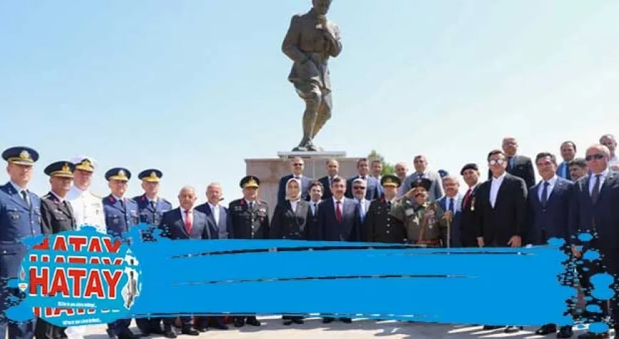 Yılmaz, Kocatepe'de törene katıldı