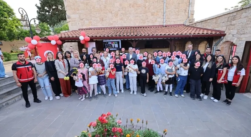 Yüreğimizdeki Işık İle Gelenekten Geleceğe