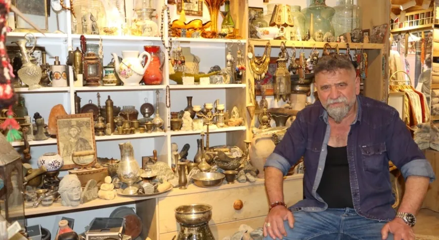 Zamanda Yolculuk Artık Mümkün: Bahtiyar Antika Geçmişe Açılan Kapı Gibi